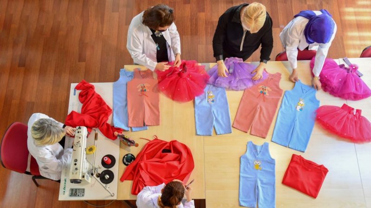 BELMEK Eğitmenlerinden Lösemili Çocuklara El Emeği Göz Nuru Yılbaşı Kıyafeti