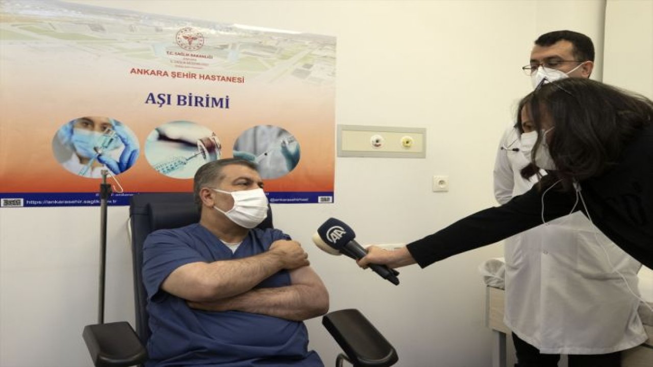 Ankara Şehir Hastanesi'nde Sağlık Bakanı Koca'ya CoronaVac aşısı yapıldı.