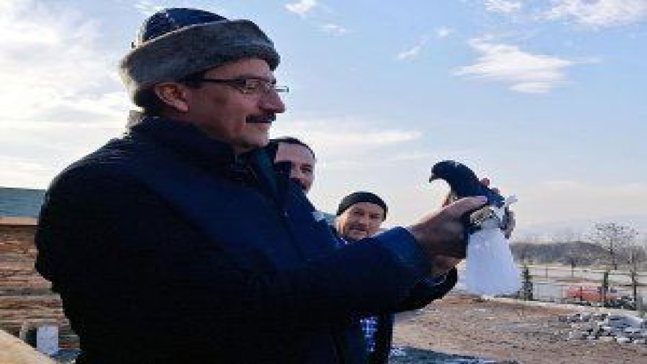 Keçiören'in en büyük ve ilk mesire alanı Kartaltepe Kent Ormanı içerisindeki Flora ve Fauna Alanı güvercin türlerine ev sahipliği yapıyor