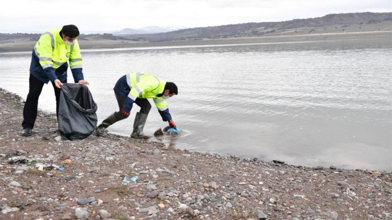 Aski Baraj Ve Göl Kıyılarını Çöplerden Temizliyor