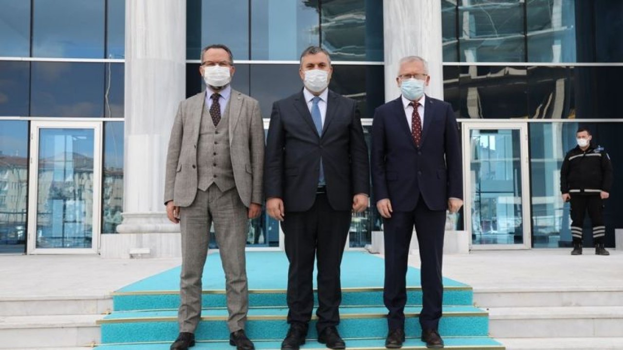 Rektörler Aydınlı Ve Şarlı, Çubuk Belediye Başkanı Demirbaş'ı Ziyaret Etti