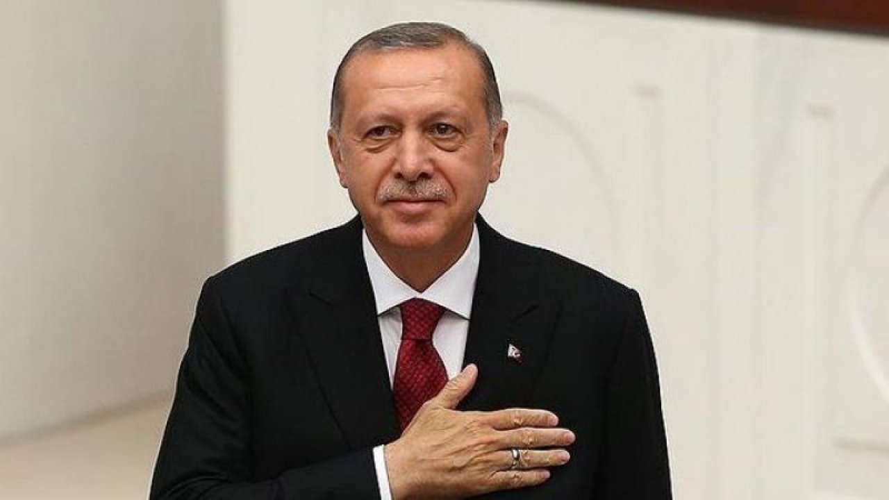 Cumhurbaşkanı Erdoğan'dan "geleceğin Türkiye'sini hep birlikte inşa edeceğiz" mesajı: