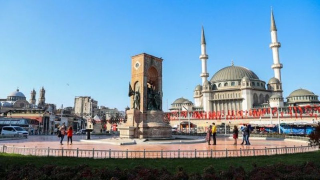 Sokak kısıtlamasında İstanbul turistlere kaldı