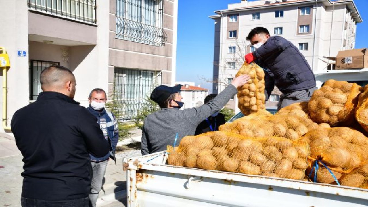 Mamak Belediyesi yardım! 3 bin 8 yüz haneye, 150 ton patates