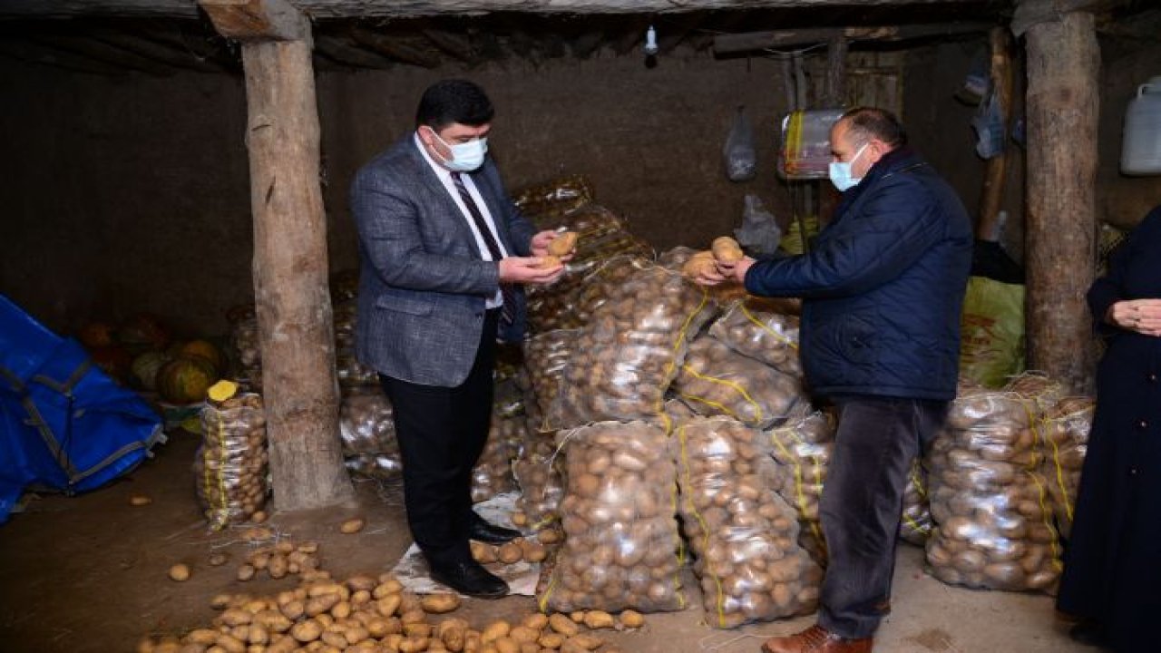 Kahramankazan Belediyesinden Örnek Davranış! Çiftçinin elinde kalan patatesler satın alındı