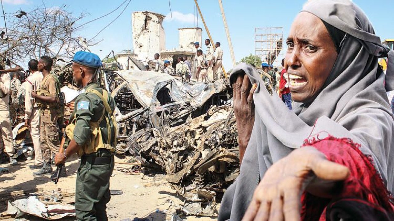 Somali'de Terör Saldırısı! Parlamento Binasının Önü Yerle Bir Oldu!