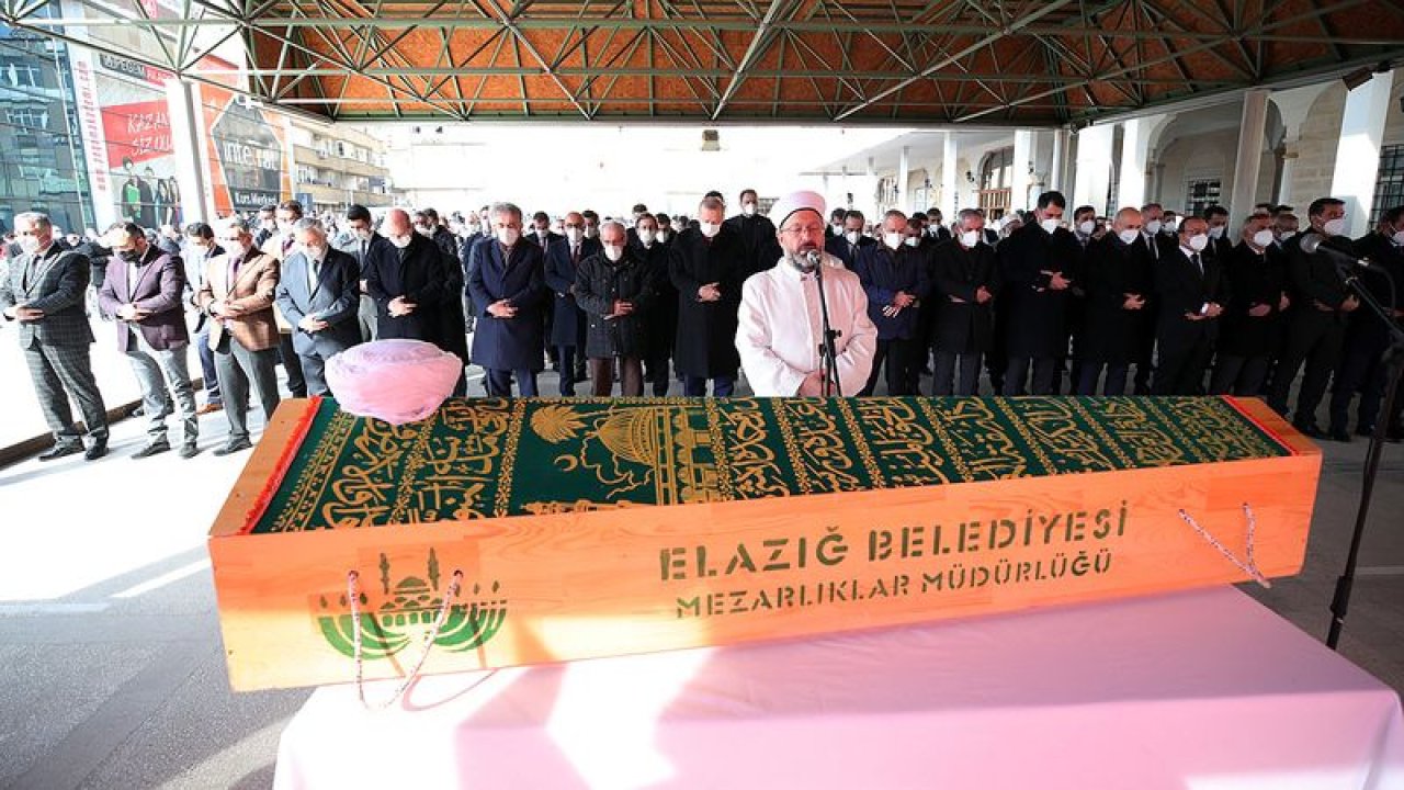 Elazığlı Kanaat Önderi Vefat Etti! Cumhurbaşkanı Erdoğan'da Cenazedeydi!