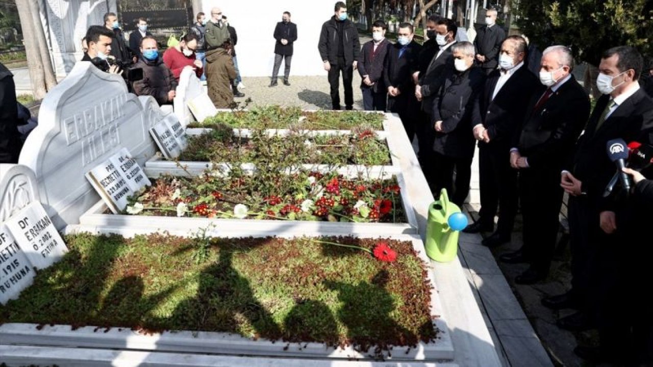 Erbakan Hoca'yı Mezarı Başında Andılar! Meclis Başkanı Şentop'tan Anlamlı Ziayeret!