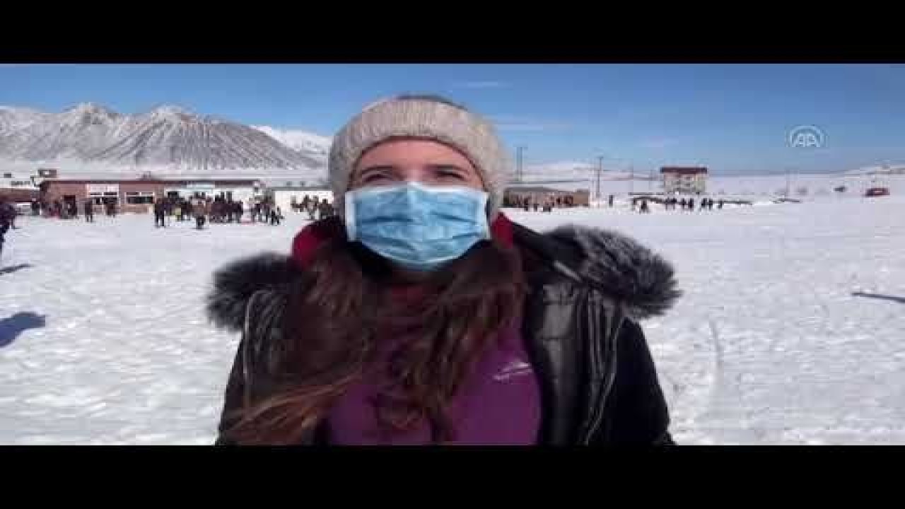Bitlis El Aman Hanı Kayak Merkezi'nde hafta sonu yoğunluğu yaşandı