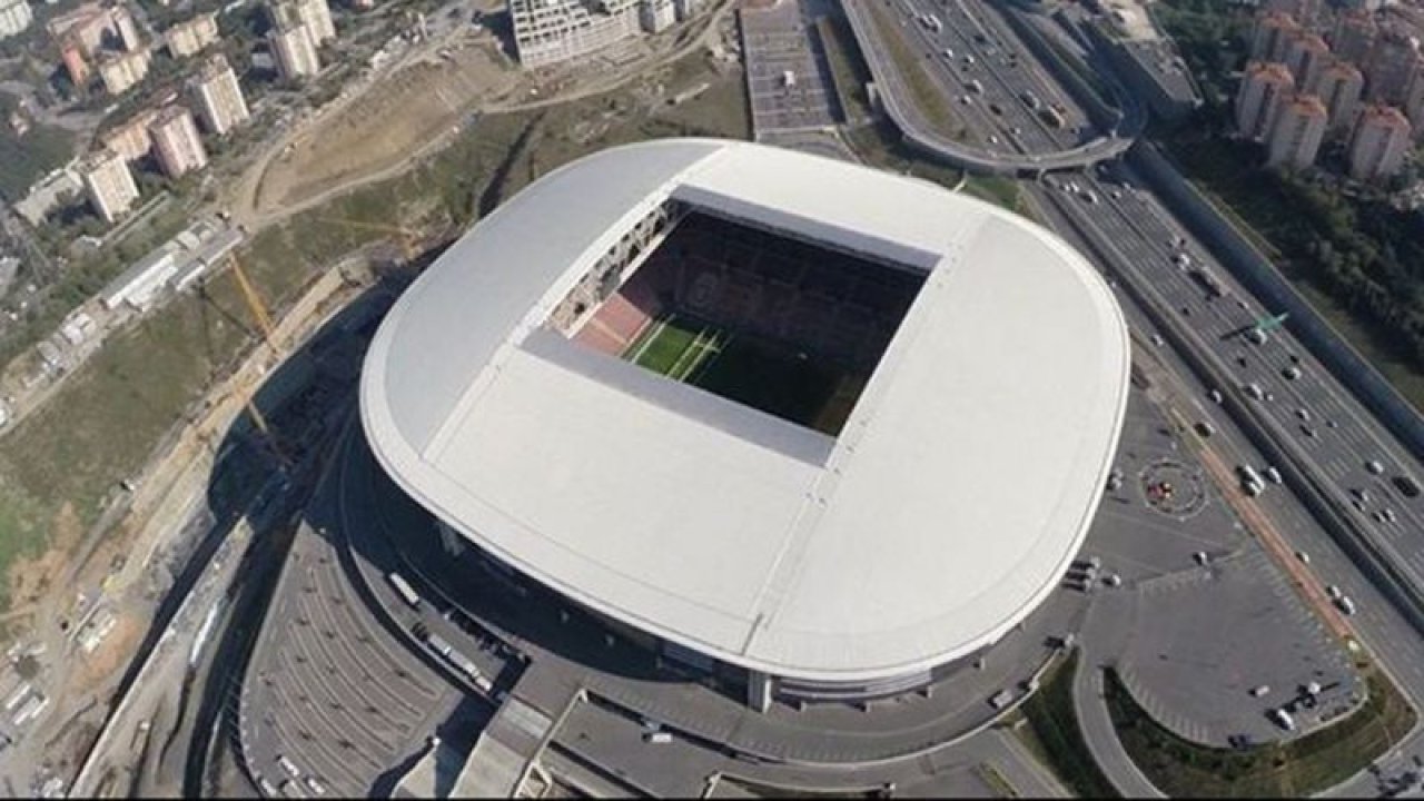 Galatasaray'da Dev Proje! Stadyum Çatısına Bakın Ne Yapılacak!