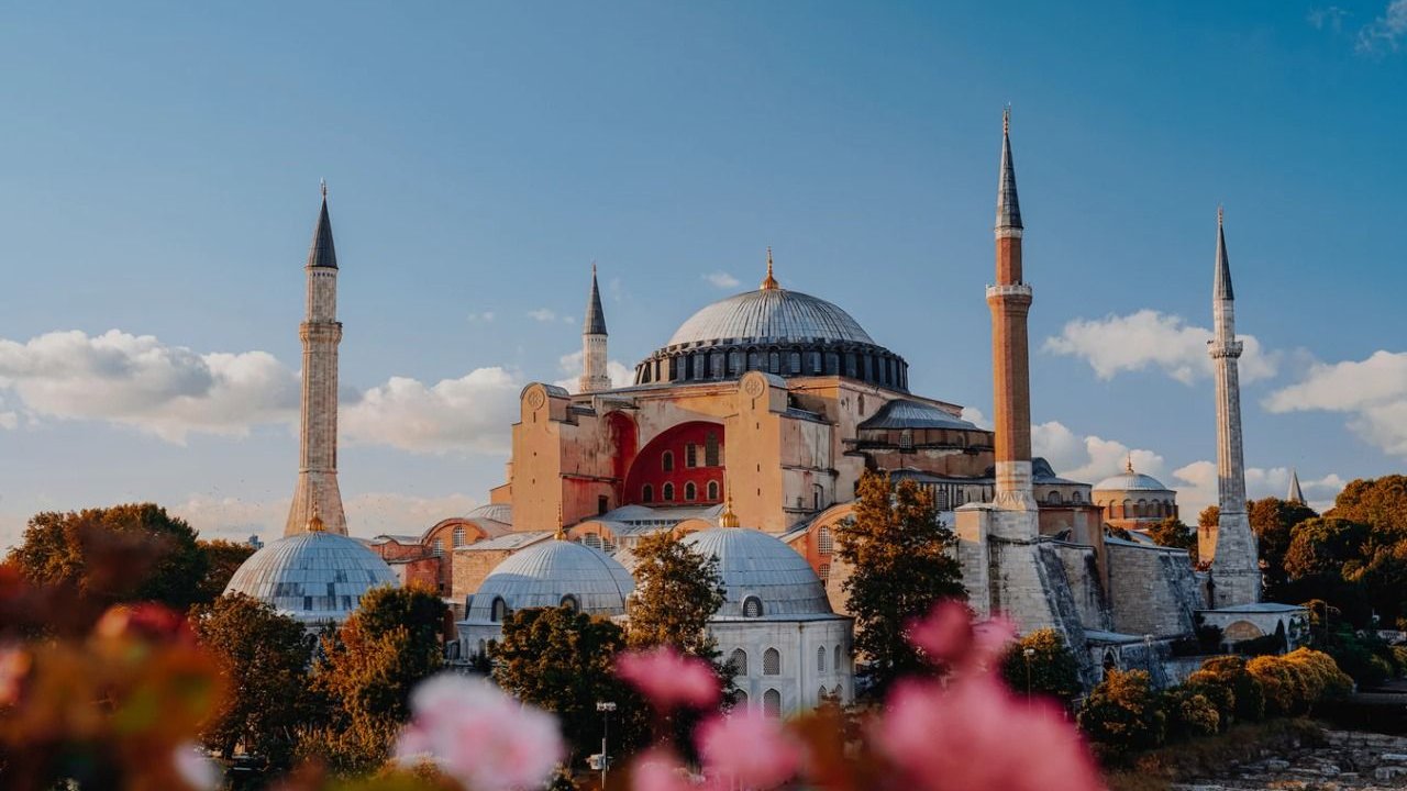 2022 Ramazan ne zaman başlıyor? Ankara'da ilk Oruç hangi gün, İlk İftar saat kaçta açılacak? İşte Ankara 2022 Ramazan imsakiyesi!