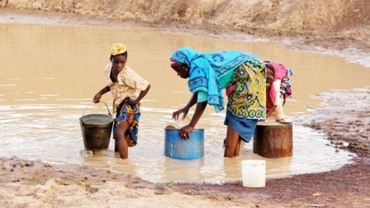 Sadece Bir Ülkede 26,5 Milyon Çocuk Temiz Su Bulamıyor!
