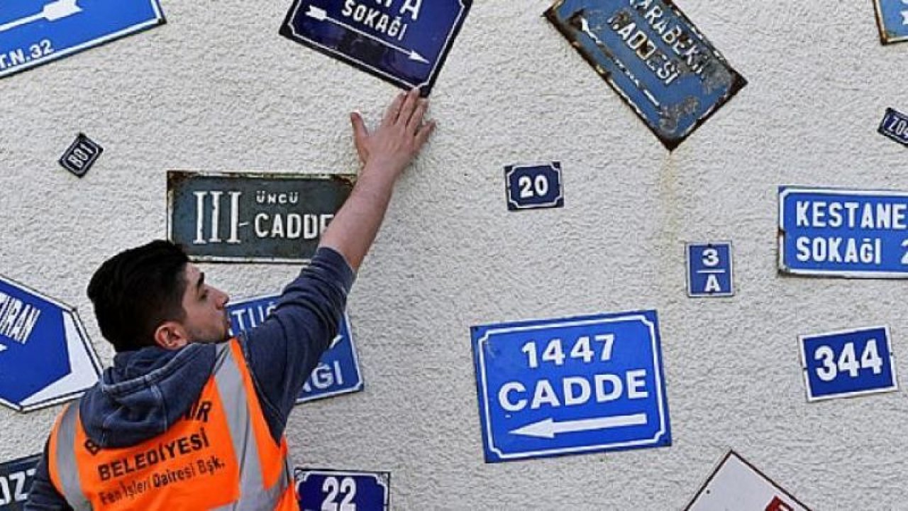 ANKARA'NIN DÖRT BİR YANINA 25 BİN ADET YENİ TRAFİK LEVHASI