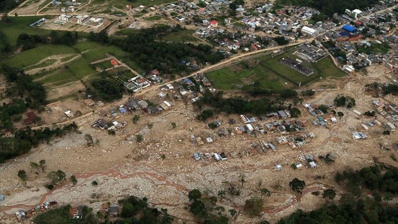 Şiddetli Yağışlar Nedeniyle 45 Kişi Hayatını Kaybetti!