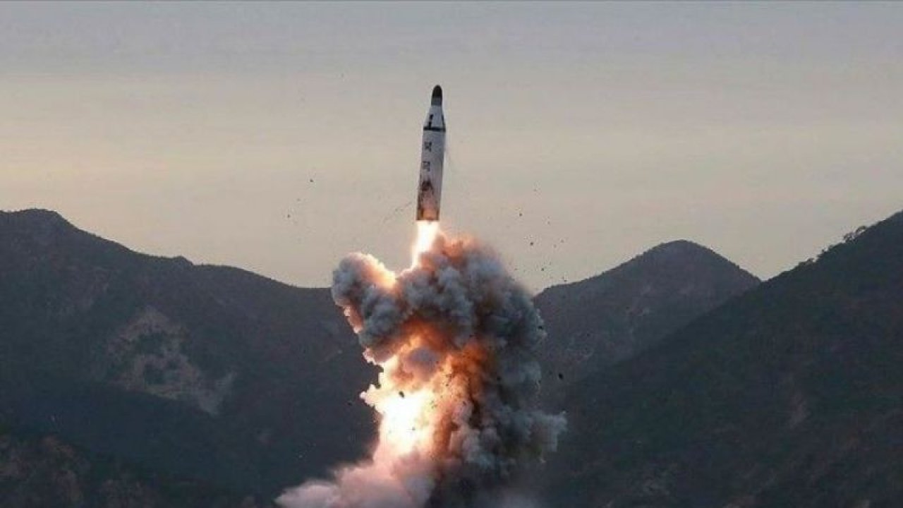 Kuzey Kore'den Japon Denizi'ne İki Füze Fırlatıldı! İki Ülke Arasında Gerginlik Tırmanıyor!