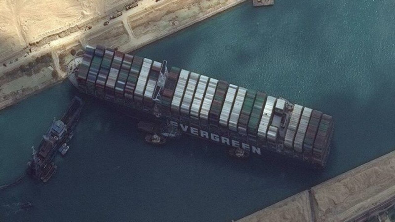 Süveyş Kanalı Krizinde Sona Gelindi! Süveyş Kanalı Gemi Trafiğine Ne Zaman Açılacak?