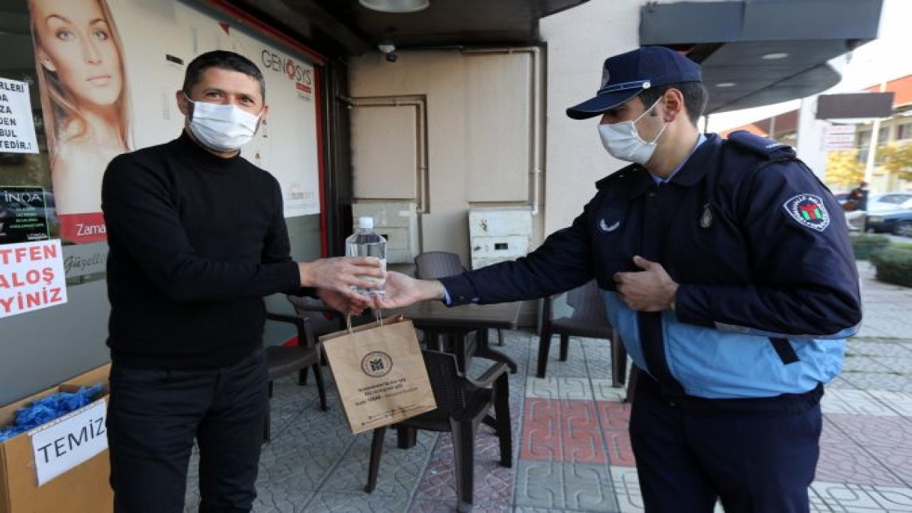 1 yılda 30 ton dezenfektan, 2,5 milyon maske üretildi