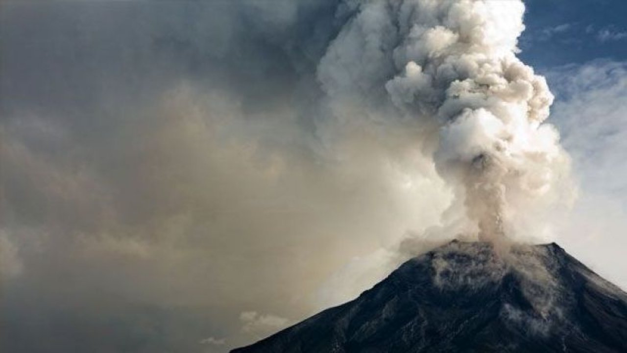 Japonya'da Otake Yanardağı'nda Patlama! Ciddi Uyarılar Yapıldı