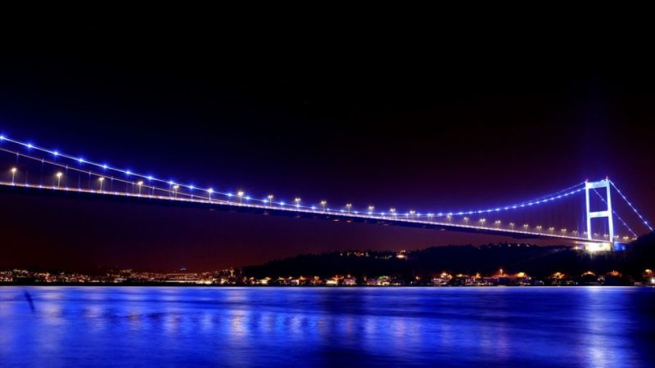 Otizme dikkat çekmek için Fatih Sultan Mehmet ve Yavuz Sultan Selim köprüleri ışıklandı