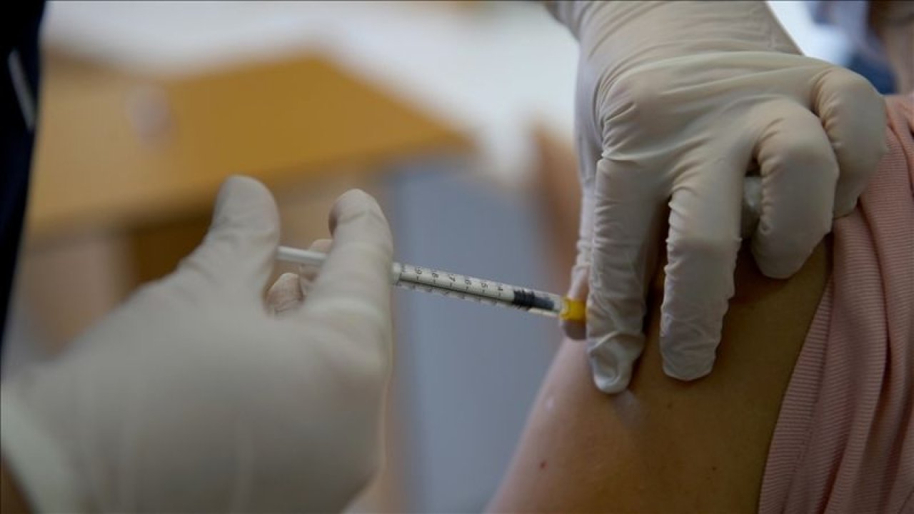 Sağlık Bakanı Koca'dan aşı açıklaması:Dünyada altıncıyız... 16.6 milyon doz aşı uygulandı