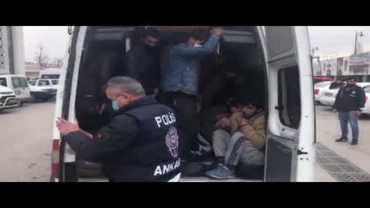 Ankara'da 17 kişilik minibüste 40 sığınmacı yakalandı
