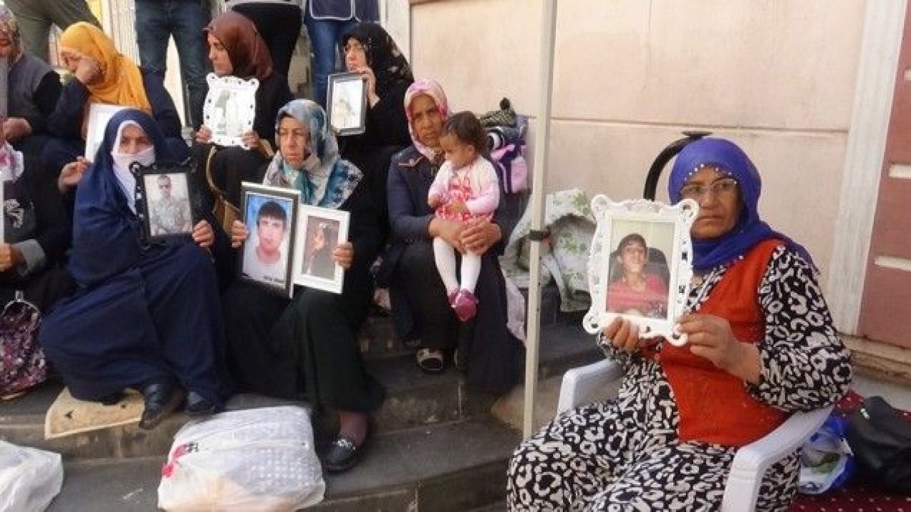 HDP önündeki ailelerin evlat nöbeti 47. gününde