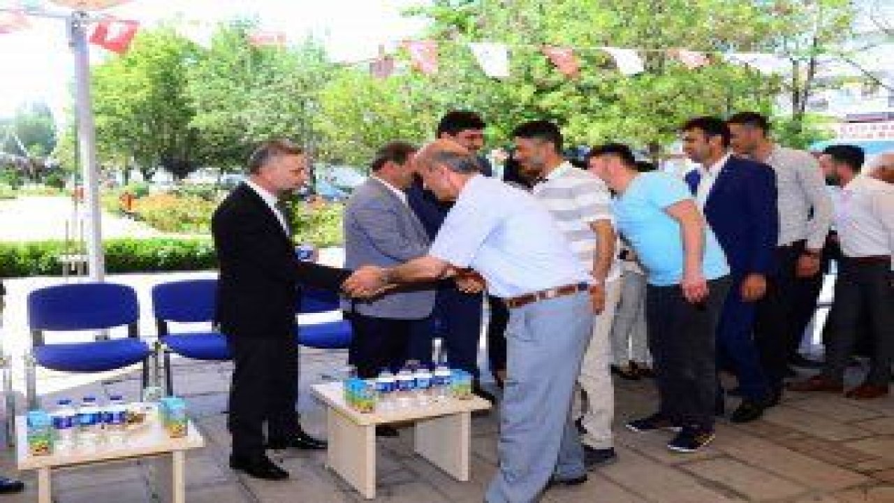 Lokman Ertürk, Ramazan Bayramı'nda 15 Temmuz darbe girişimi ve terörle mücadele şehitlerini mezarları başında andı