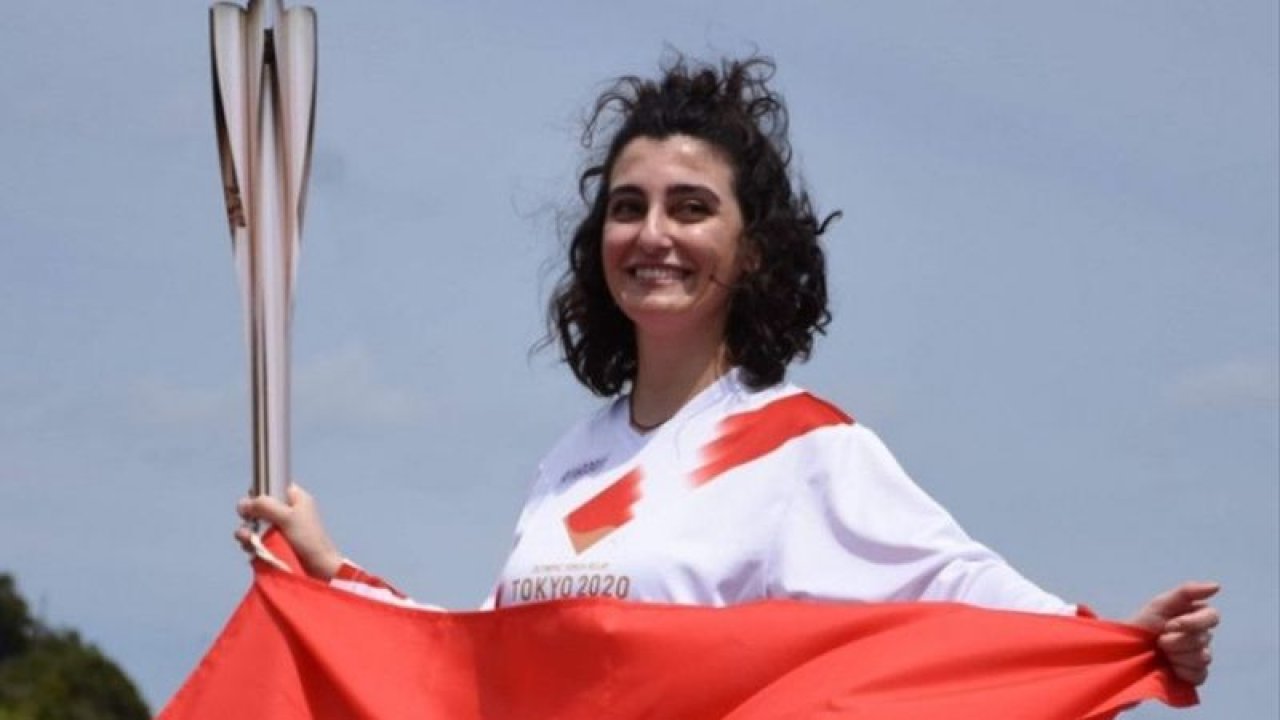 Japonya'da Olimpiyat Meşalesini Türk Kızı Durna Taşıyor!