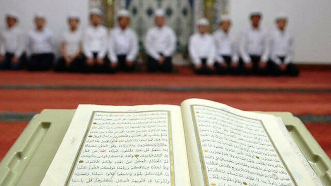 KKTC'de Kur'an kursları, laiklik ilkesi gereğince kapatılmasına tepki
