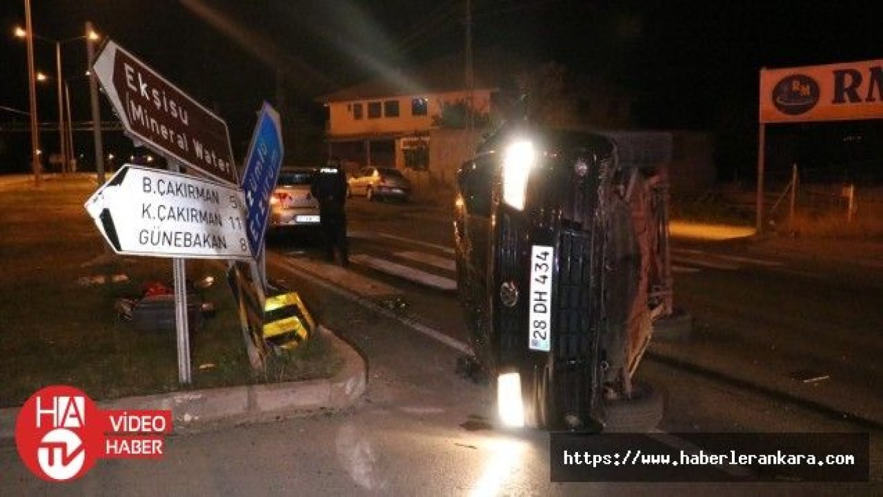 Erzincan'da otomobille kamyonet çarpıştı: 4 yaralı