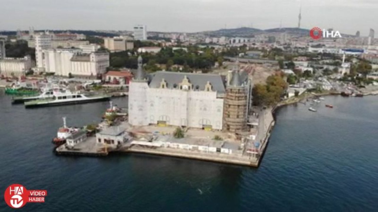 Haydarpaşa Garı’nın simgesi olan saat yerine monte edildi