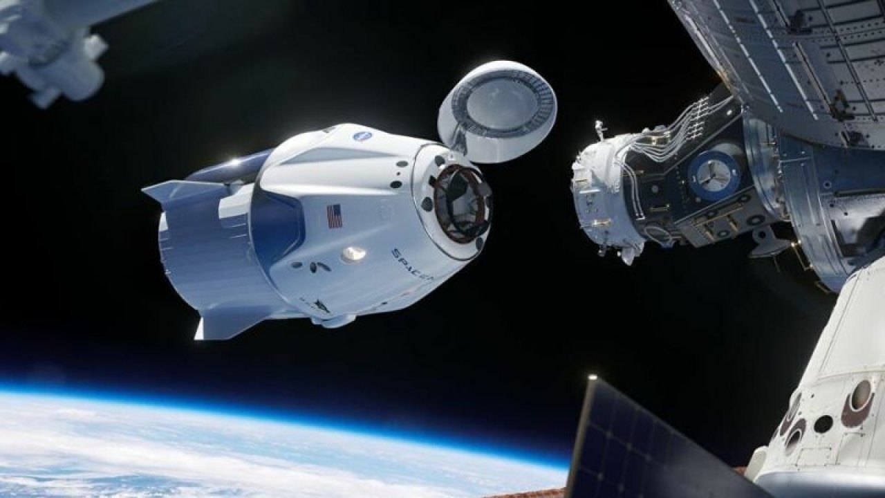 SpaceX Tüm Tabuları Yıkıyor! Uzay Aracı 2. Kez Uzaya Gidiyor,  4 Astronotla Yola Çıktı!