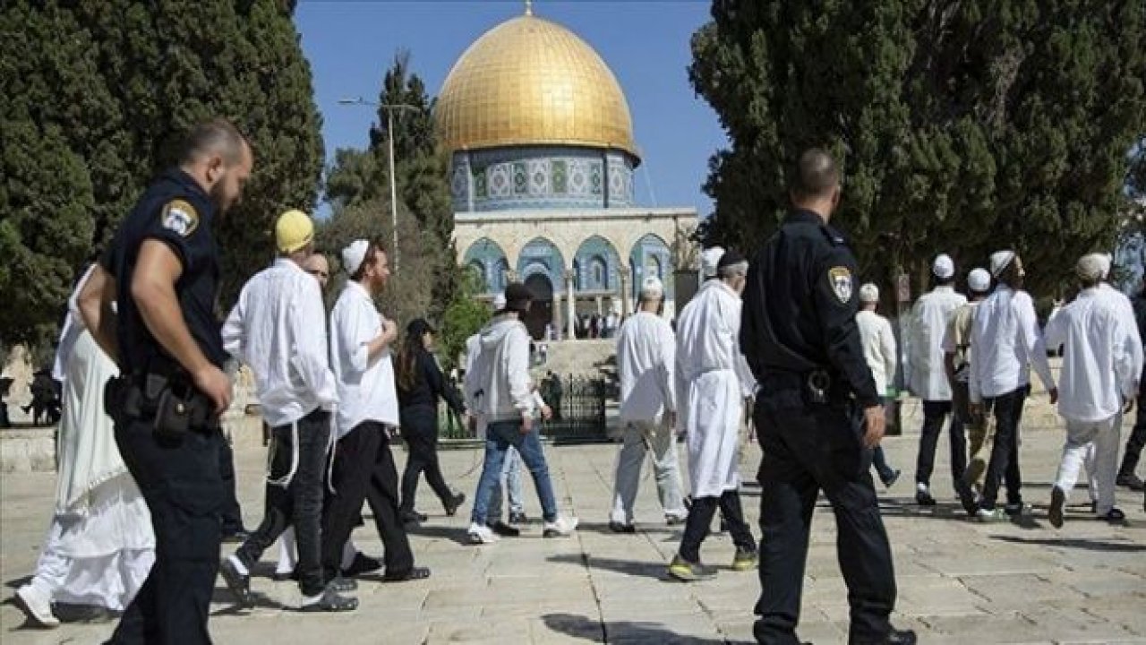 İşgalci İsrail Mescid-i Aksa'ya Girdi! Cemaate Saldırdı... 178 Yaralı