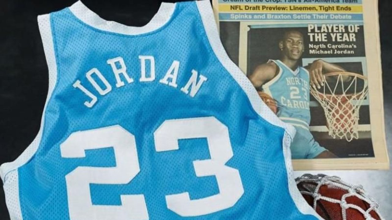 Jordan'ın üniversitede giydiği forma 1,38 milyon dolara satıldı