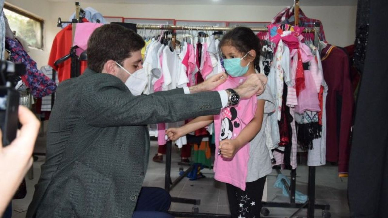 Ak Gençlik Ankara’dan 1000 yetim çocuğa giysi yardımı