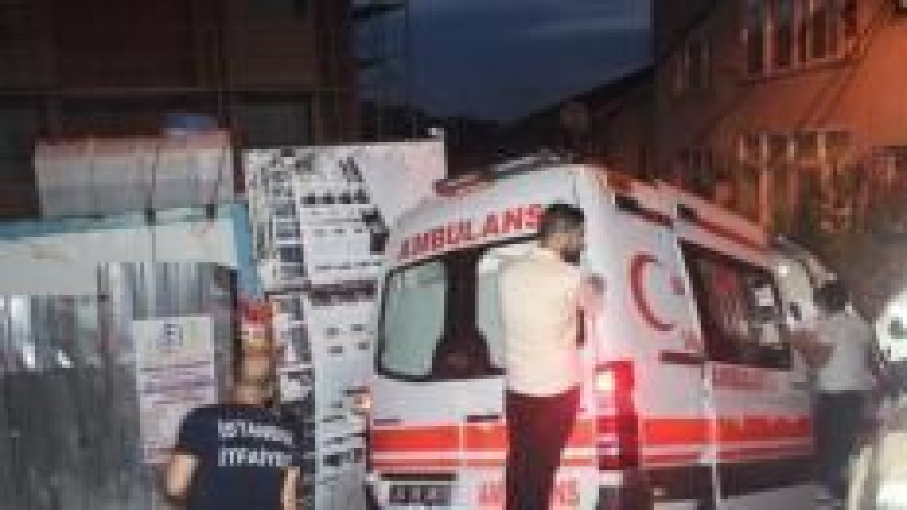 Askıda kalan ambulansı vatandaşlar dengede tuttu