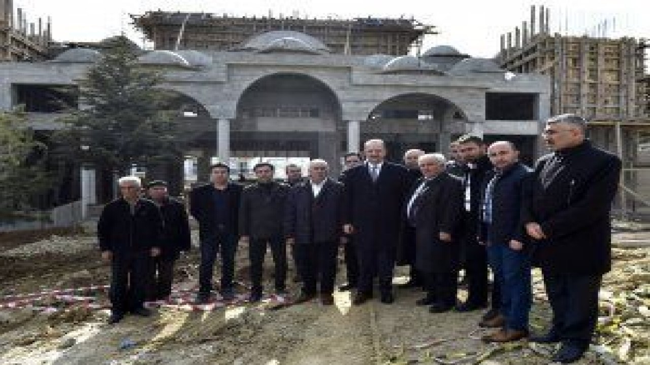 Kıbrıs Mahalle Cami ve Yeni Bayındır Cami, ahşap ve taş işçiliğinin en güzel örnekleri olacak