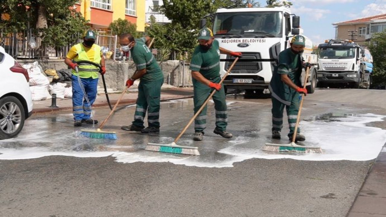 Ankara Keçiören’de Sokaklar Gül Suyuyla Yıkanıyor