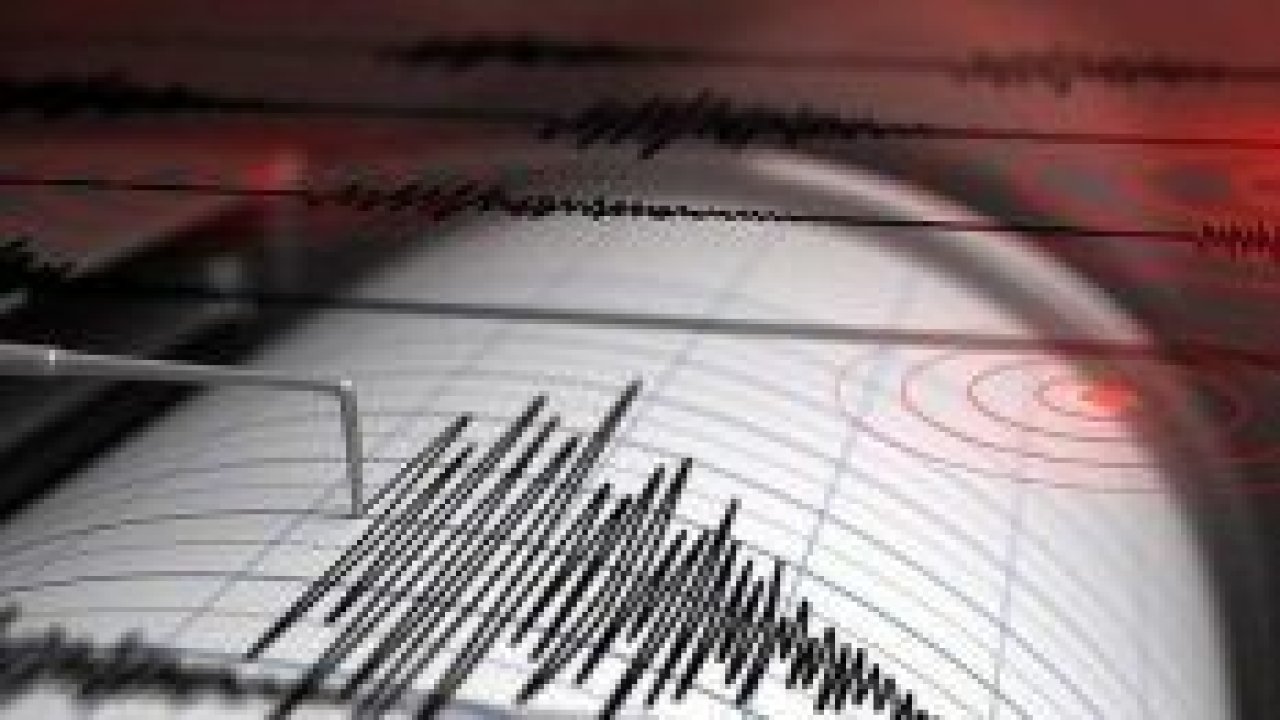 Endonezya’da 7 büyüklüğünde deprem
