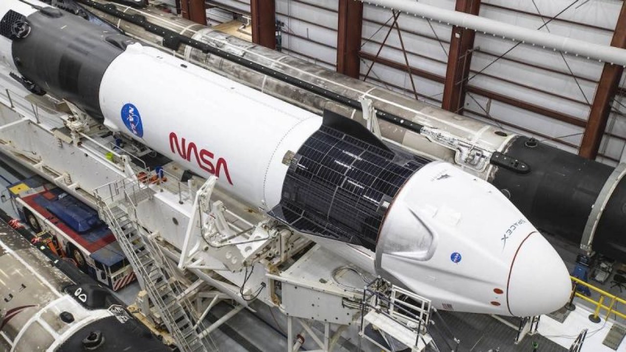 Uluslararası Uzay İstasyonu'na Yeni Kargolar Yolda! SpaceX, Dragon Mekiğini Uzaya Gönderdi!