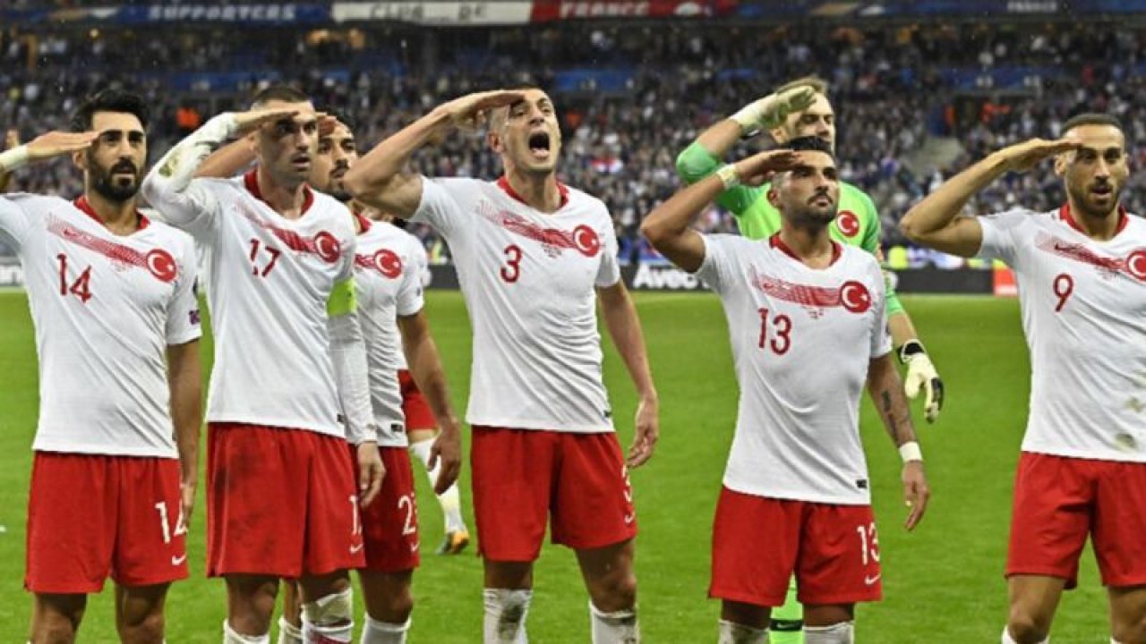 İtalyan gazeteciler, Türkiye-İtalya maçını değerlendirdi: "Türkiye, İtalya'nın bu gruptaki gerçek rakibi"
