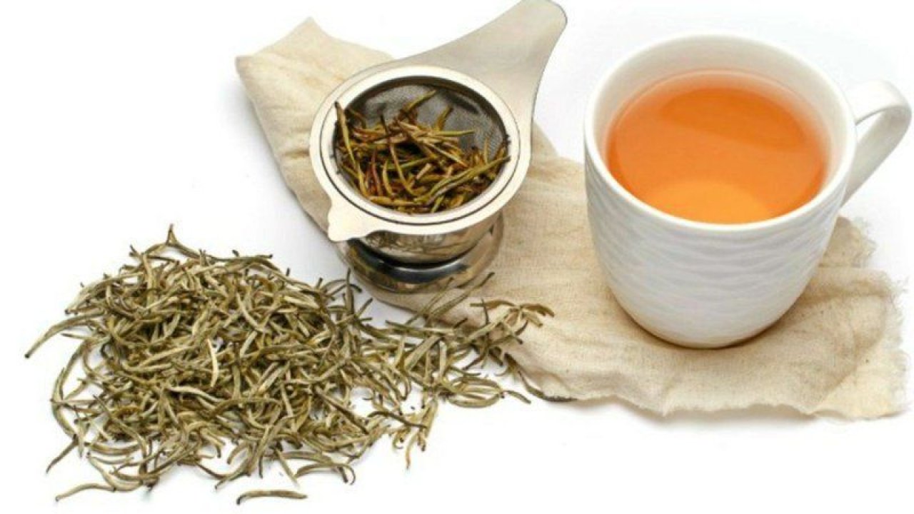 Beyaz Çay Nasıl Demlenir? Beyaz Çayın Siyah Çaya Göre Faydaları Nelerdir?