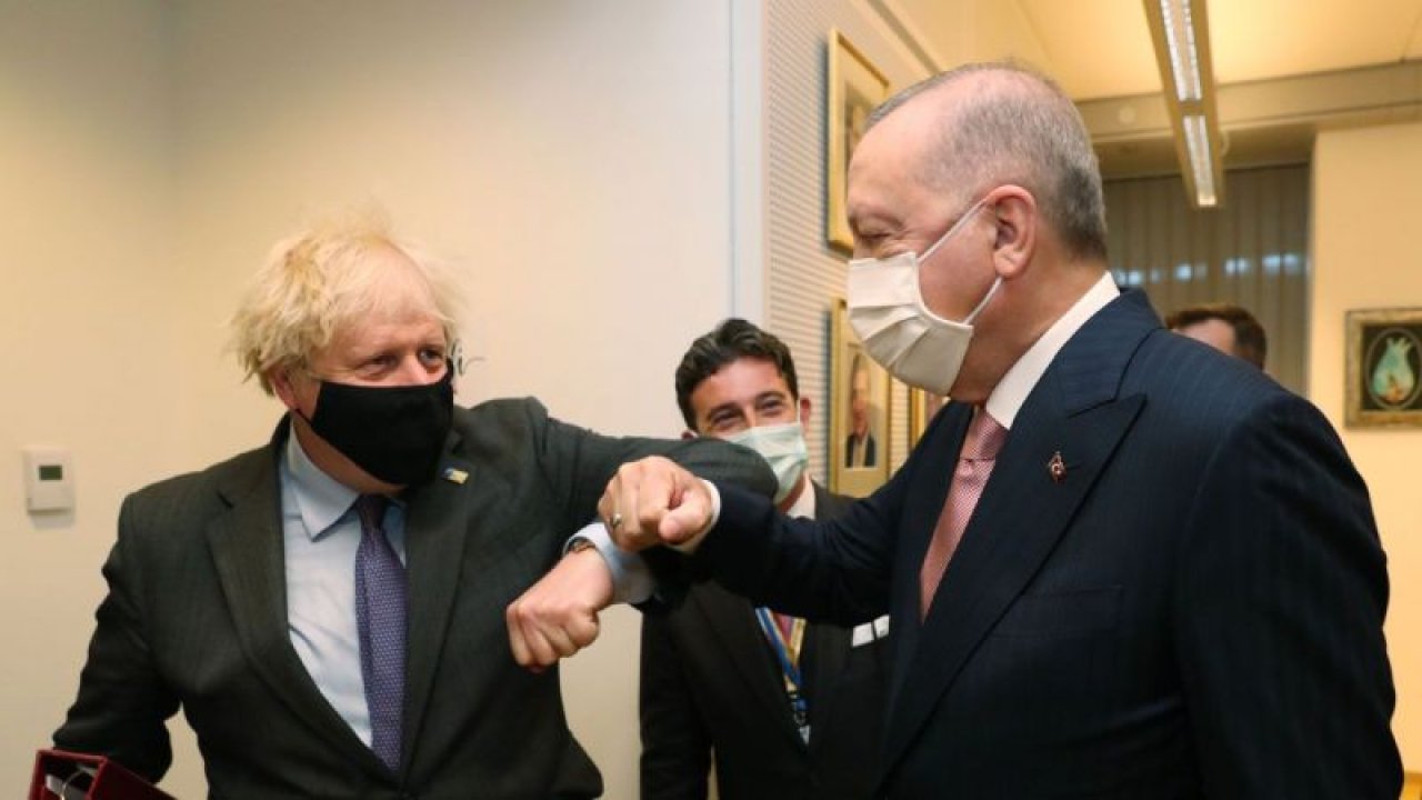 Cumhurbaşkanı Erdoğan  Brüksel'de NATO Zirvesi'ne Katılan İngiltere Başbakanı Johnson ile görüştü