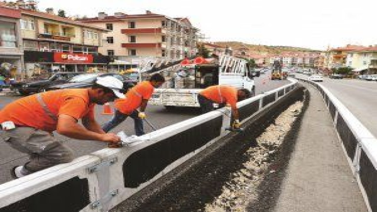 Ankara'da Bariyerler Trafik Kazalarında Kayıpları Azaltıyor