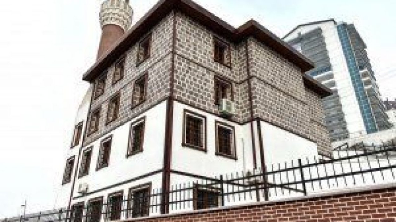 Osmanlı ve Selçuklu Mimarisinin izlerini taşıyan Hürel ve Çağlayan mahalle camilerinde sona gelindi