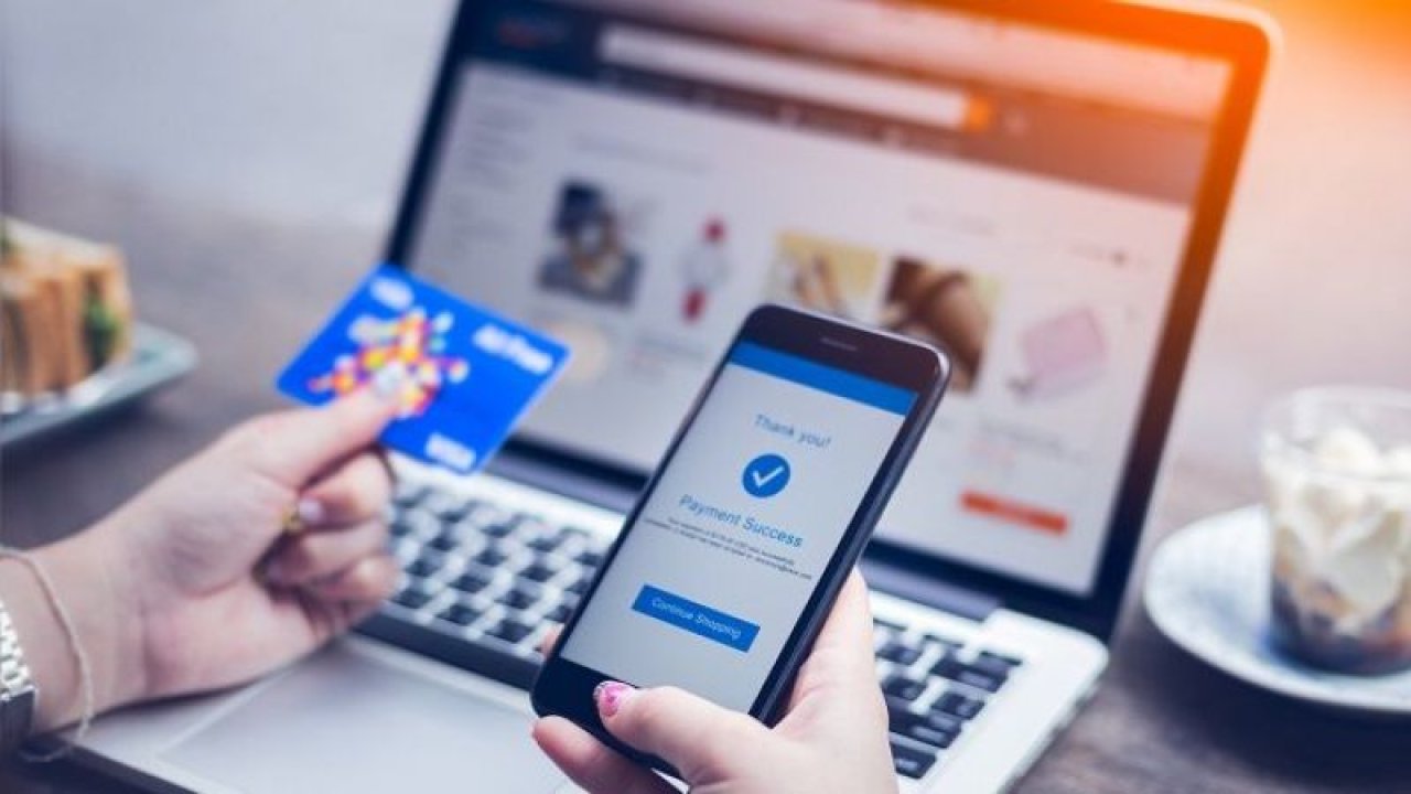 İnternetten Alınan Ürünlerde İade Süresi Ne Kadardır? Mesafeli Satışlarda Cayma Hakki Ne Zaman Başlar?