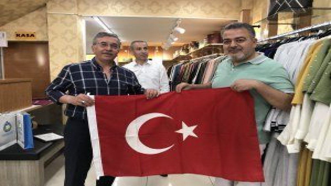 Pursaklar Belediye Başkanı Selçuk Çetin, geleneksel hale getirdiği esnaf ziyaretlerine son hız devam ediyor