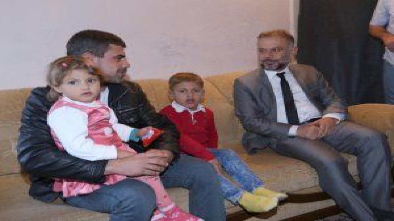 Kahramankazan Belediye Başkanı Lokman Ertürk'ten Suriyeli ve Iraklı mülteci ailelere ziyaret
