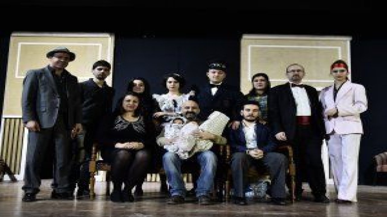Mamak Belediyesi Kent Tiyatrosu oyuncuları, profesyonel tiyatroculara taş çıkartacak