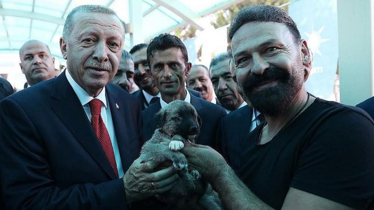 Cumhurbaşkanı Erdoğan’a Kangal yavrusu hediye edildi